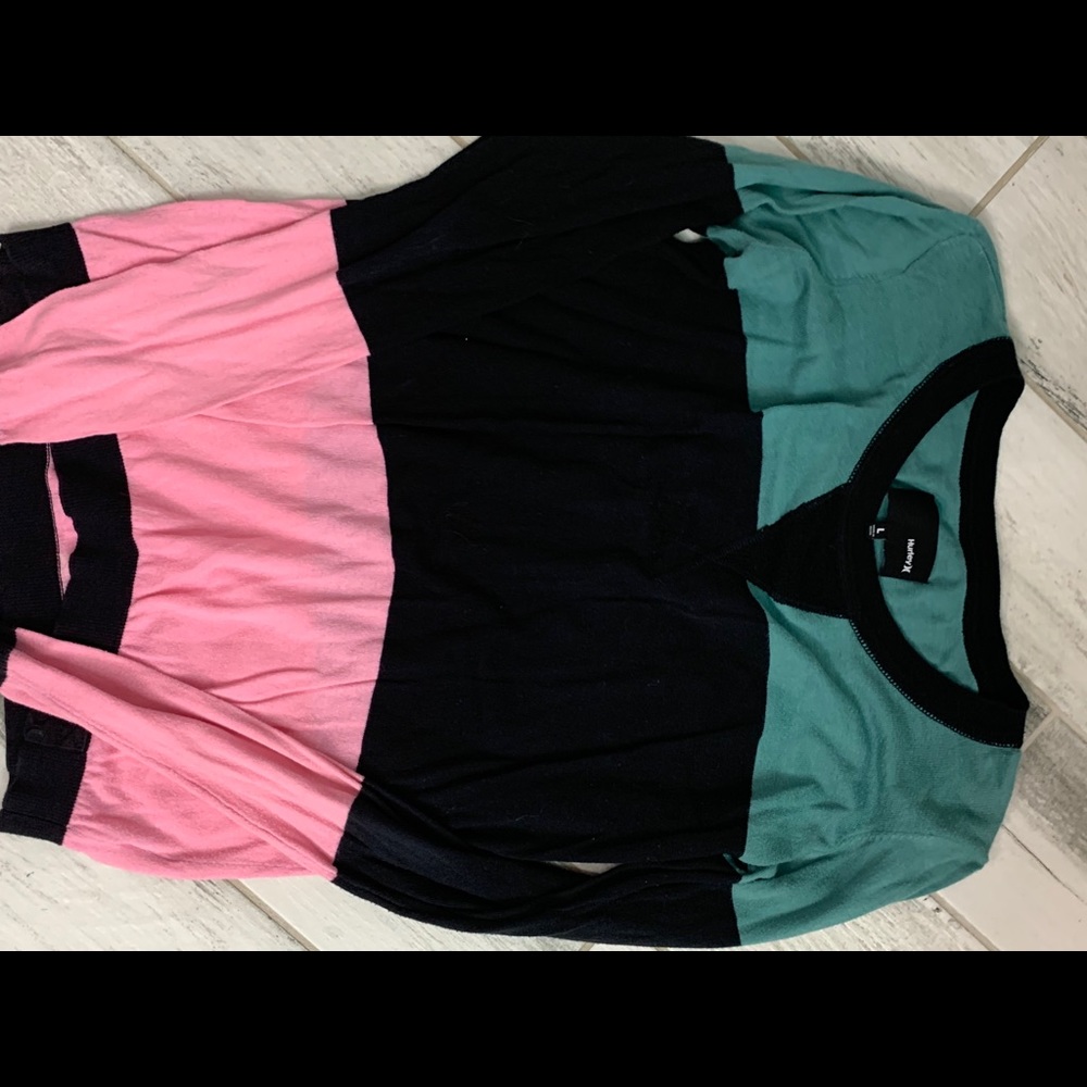 Hurley sweater